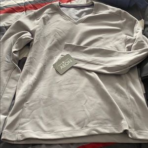 Ministry of supply aeon m gray v neck wicking ls
